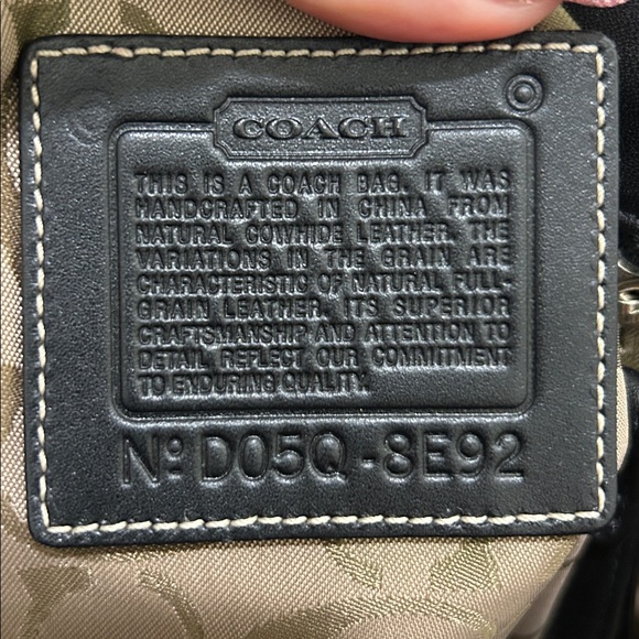 Coach (EUC) Hamptons Black Leather Tote Bag - Picture 3 of 13